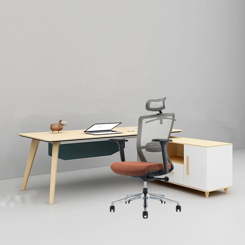 फ़ोशान ओईएम बिक्री लक्जरी हाई बैक स्विवेल एग्जीक्यूटिव मेश ऑफिस चेयर मेल पैकिंग के साथ