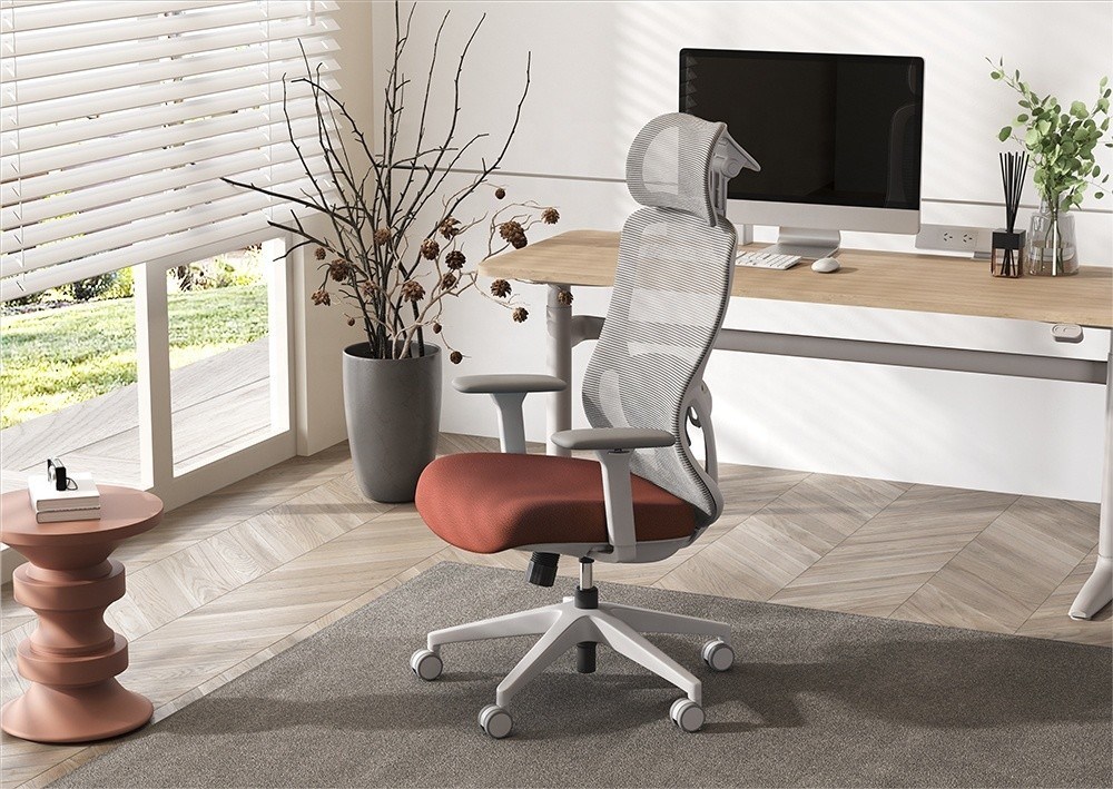 समायोज्य उच्च पीठ कार्यालय घुमावदार कुर्सी 3 डी आर्मरेस्ट और आरामदायक सीट कुशन के साथ